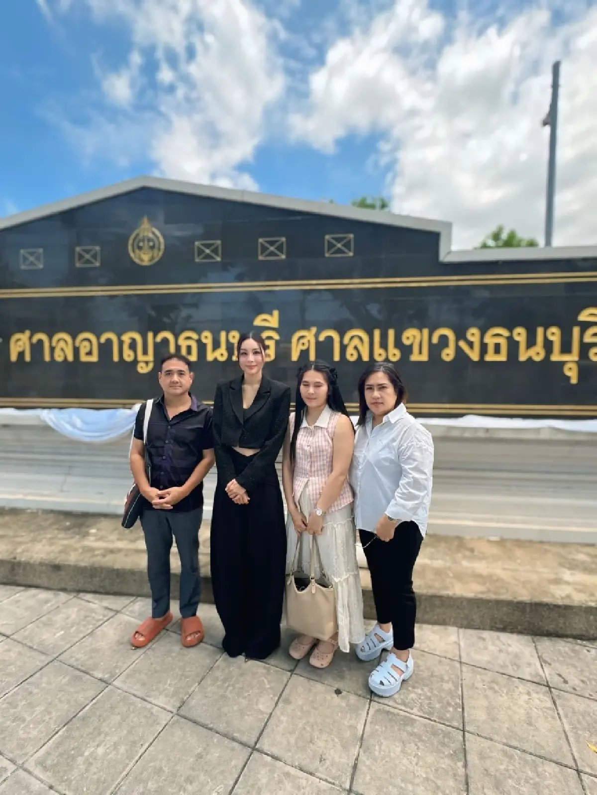 ‘หนิง ปัทมา’ ชนะคดีเกรียนคีย์บอร์ด! 3 จำเลยโผล่ขอขมากลางศาล