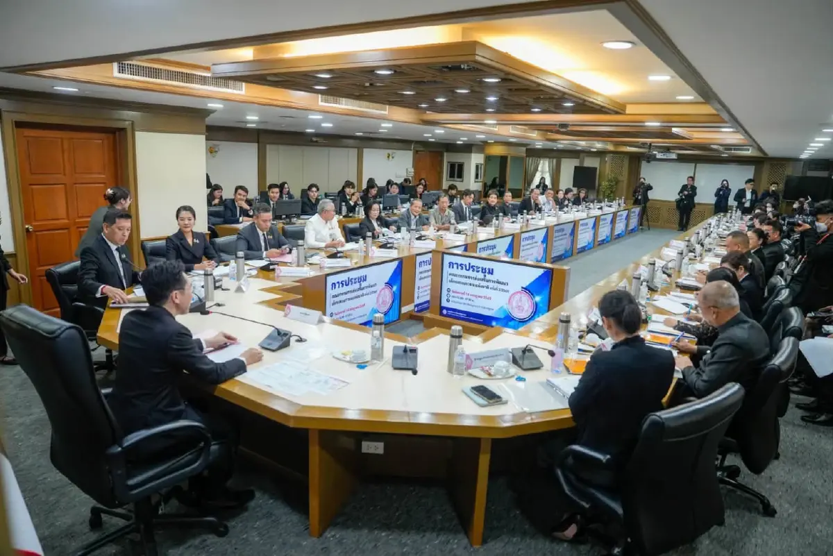 “ยศชนัน” เผย บอร์ดเด็กแห่งชาติ ไฟเขียวเบี้ยเด็กถ้วนหน้า 600 บาท