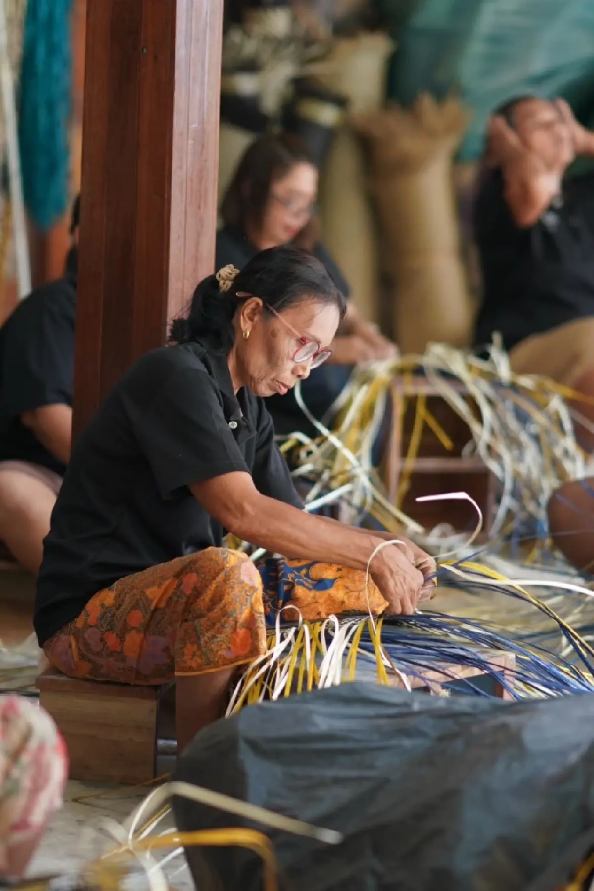 "วรรณี" เปลี่ยนต้นกระจูดธรรมดา ให้กลายเป็นงานคราฟต์ สร้างรายได้ชุมชน