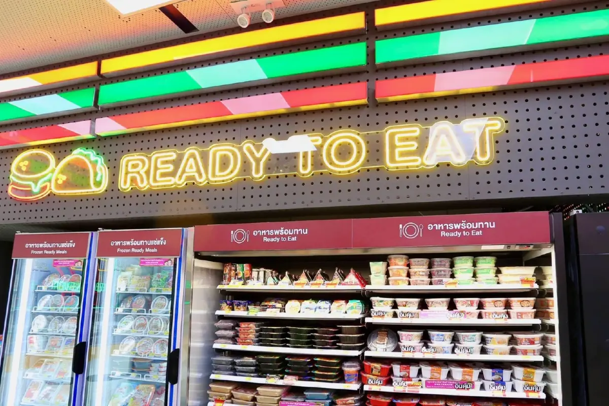 ไวรัล! ตู้เย็นสูงทะลุเพดาน เซเว่นฯ Cloud 11 มุมเช็กอินใหม่สายคอนเทนต์