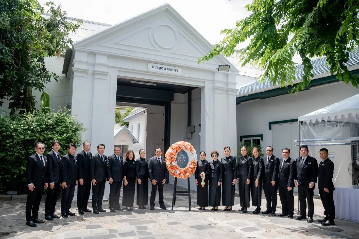 ช.การช่าง เข้าถวายสักการะพระศพ-วางพวงมาลา แด่เจ้าฟ้าพัชรกิติยาภาฯ ณ พระที่นั่งพิมานรัตยา