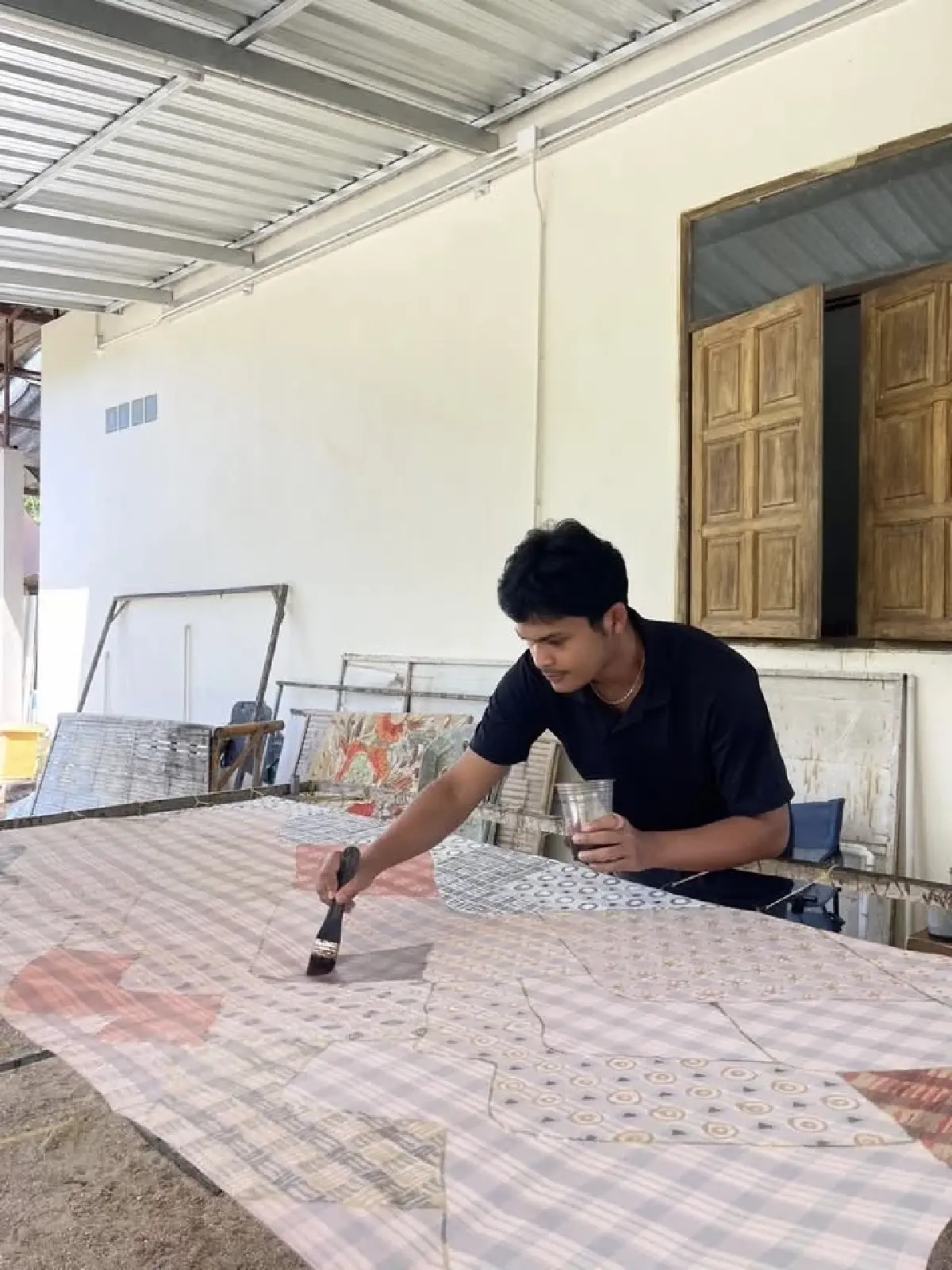 กลับบ้านสานต่อผ้าบาติก 30 ปีเจน 2 KiRee พางานคราฟต์คีรีวงไปไกลถึงยุโรป