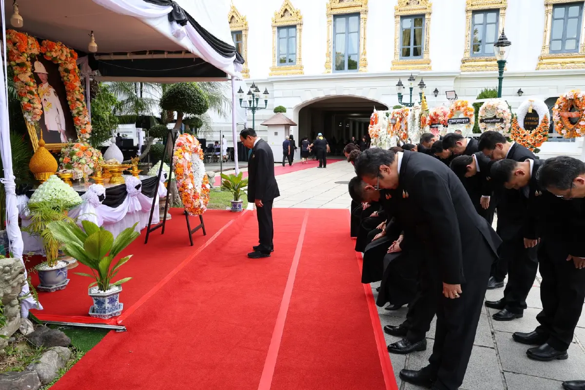ช.การช่าง เข้าถวายสักการะพระศพ-วางพวงมาลา แด่เจ้าฟ้าพัชรกิติยาภาฯ ณ พระที่นั่งพิมานรัตยา