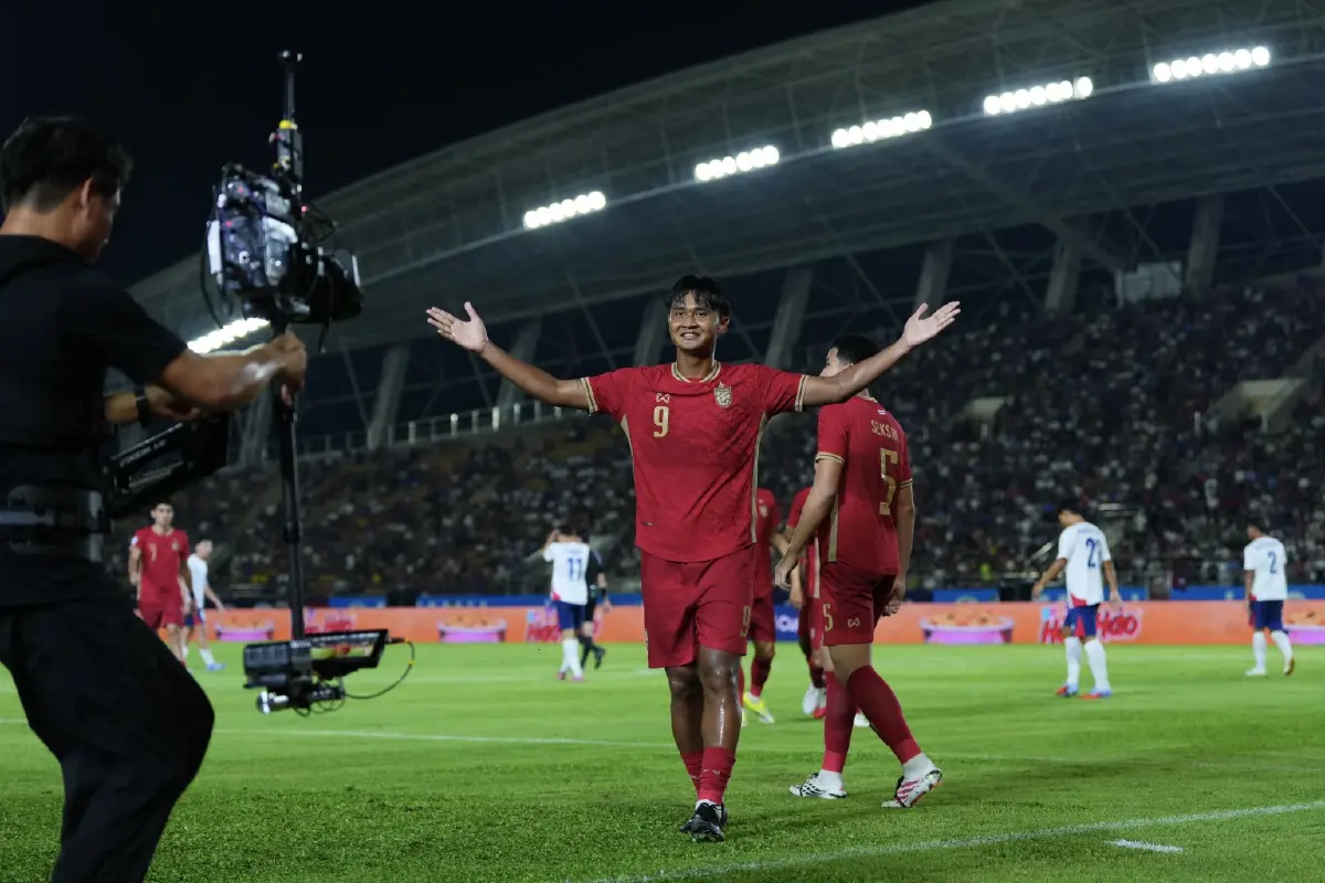 ผลบอล! ช้างศึกฟอร์มดุ! ไทย ถล่ม สปป.ลาว 5-0 ประเดิมอาเซียน คัพ