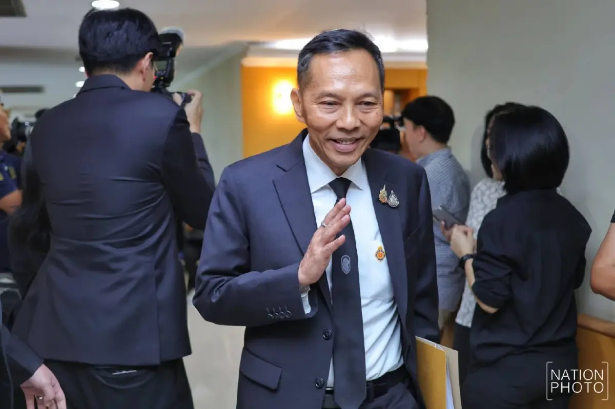 เปิดเหตุผล 3 กสทช.ไร้เงาประชุม ปล่อย “นพ. สรณ” นั่งรอเดียวดาย
