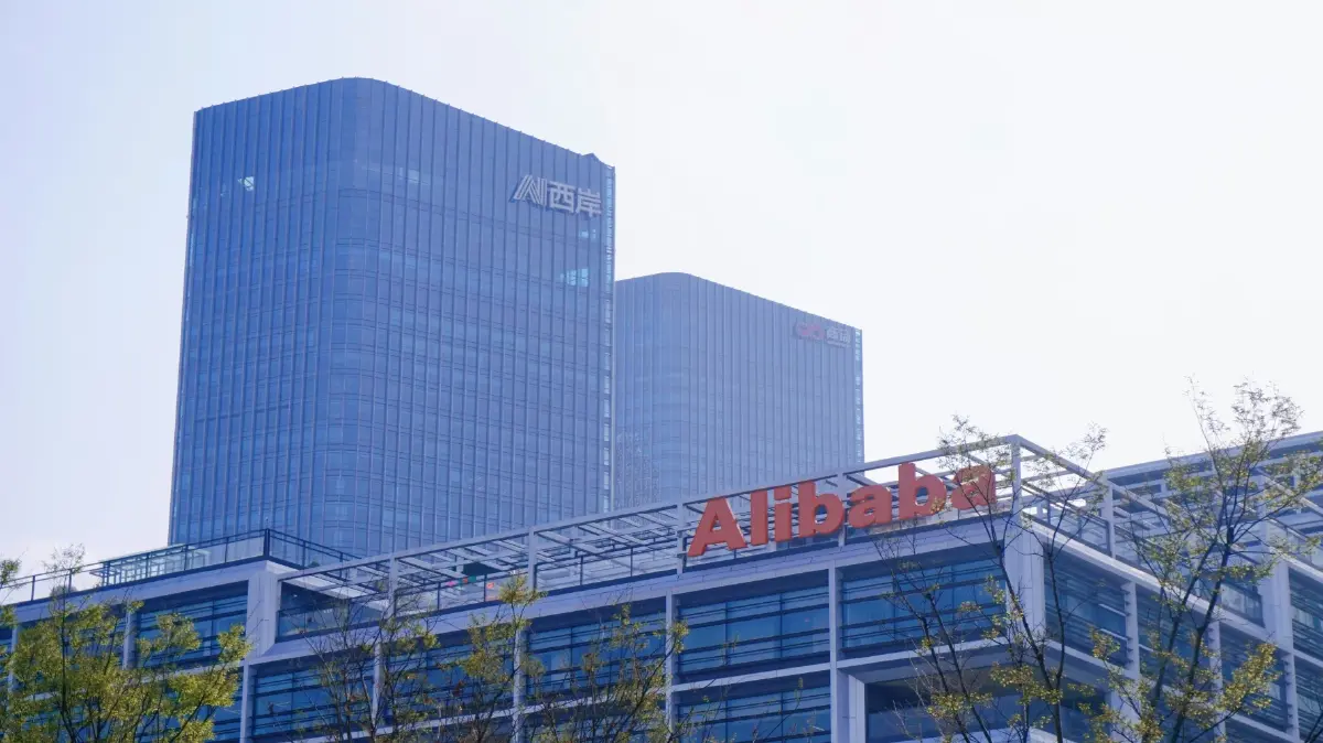 Alibaba ทวงบัลลังก์หุ้นเทคฯ จีนขวัญใจนักลงทุน รับอานิสงส์ AI บูม
