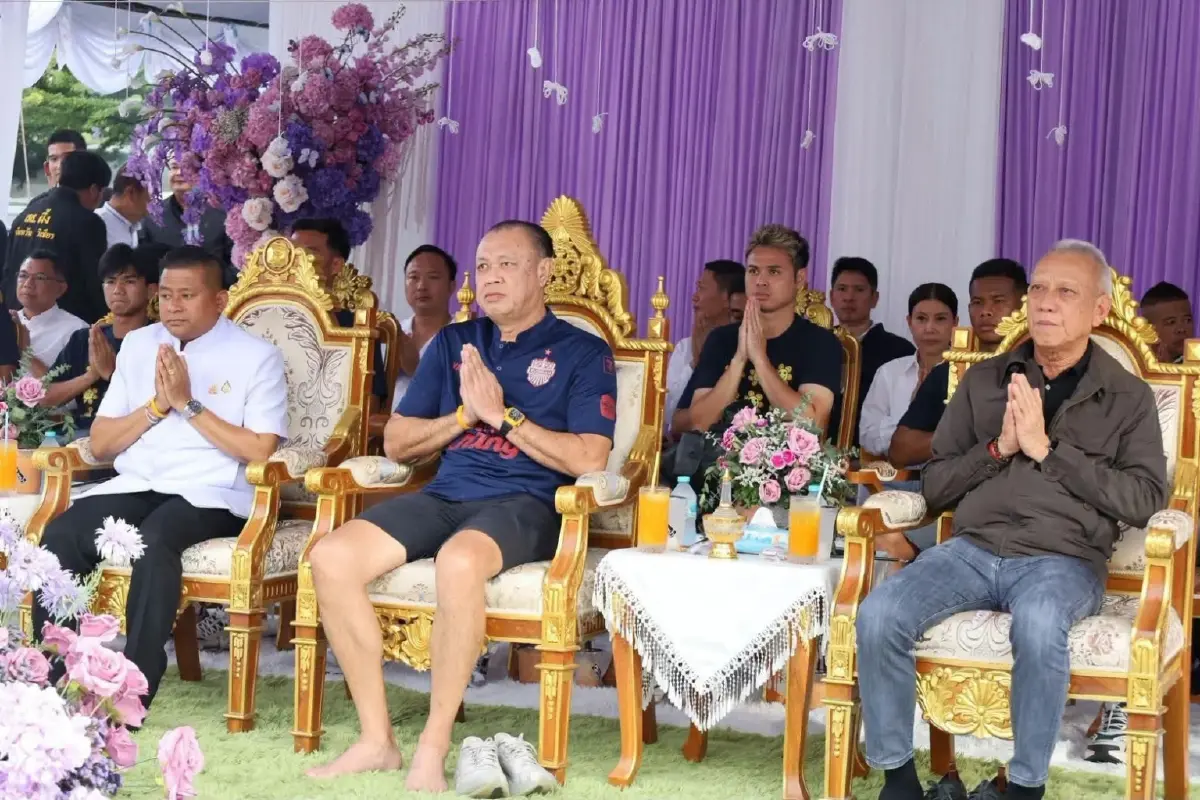 ดราม่าขาสั้นเนวิน จุดชนวนถกกาลเทศะ พิธีศักดิ์สิทธิ์หรือสิทธิแต่งตัว