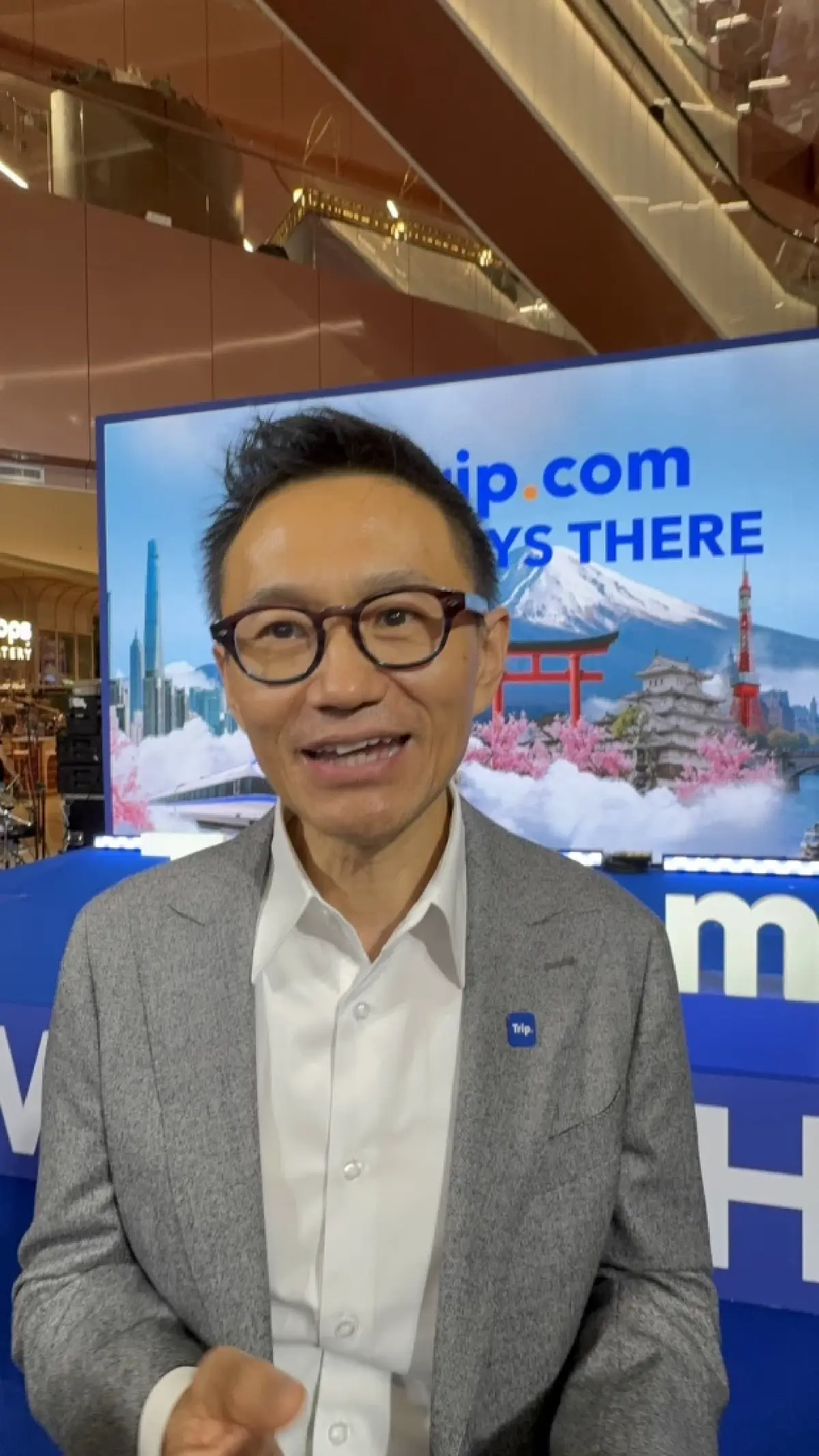 นายชูเบิร์ต โหล ประธานเจ้าหน้าที่บริหารของ Trip.com 