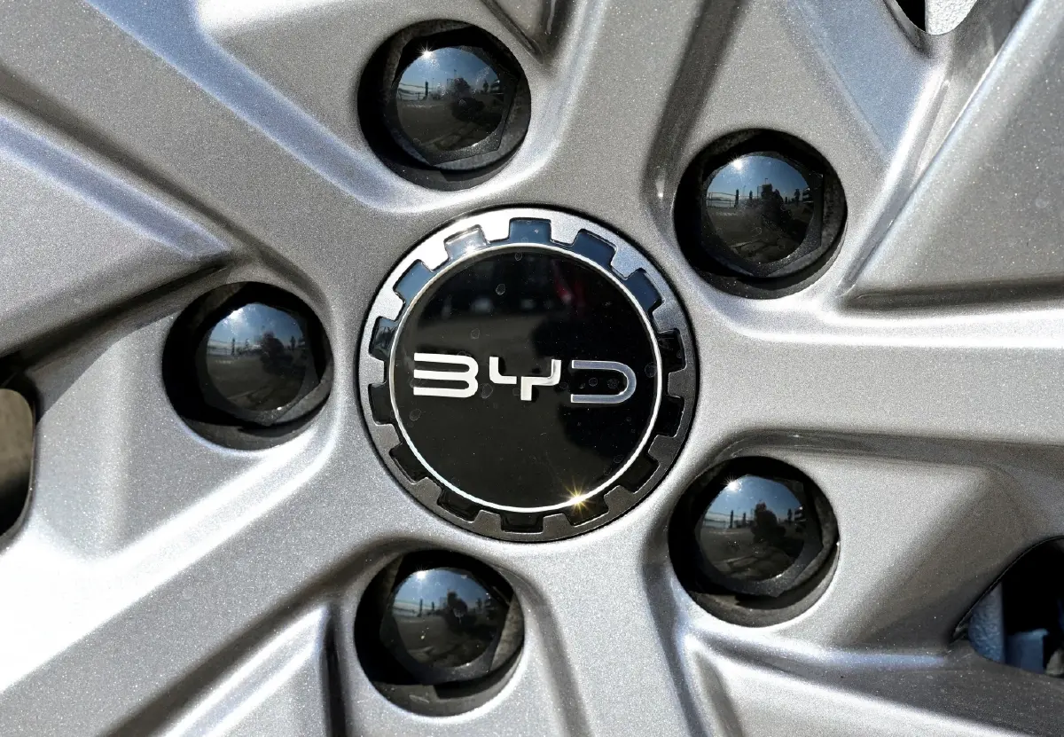BYD กำไรโตครั้งแรกในรอบ 5 ไตรมาส หลังเร่งเครื่องส่งออกหนีวิกฤต