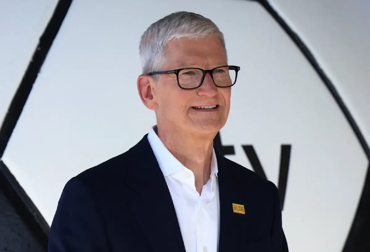 "ทิม คุก" เตือนทิ้งทวน วิกฤตชิปแพงสะเทือนต้นทุน Apple จ่อขึ้นราคา iPhone