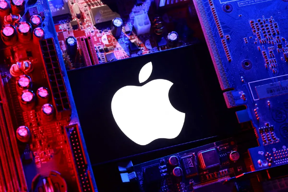 "ทิม คุก" เตือนทิ้งทวน วิกฤตชิปแพงสะเทือนต้นทุน Apple จ่อขึ้นราคา iPhone