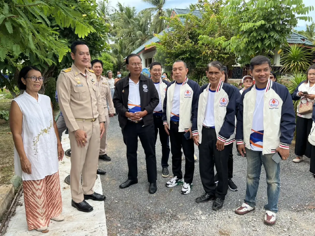 บุญรวี เตรียมยกระดับวิสาหกิจชุมชน สั่งดันสินค้าเข้าสภา-ชงแหล่งเงินทุนดอกเบี้ยต่ำ ช่วยชาวสุราษฎร์ฯ