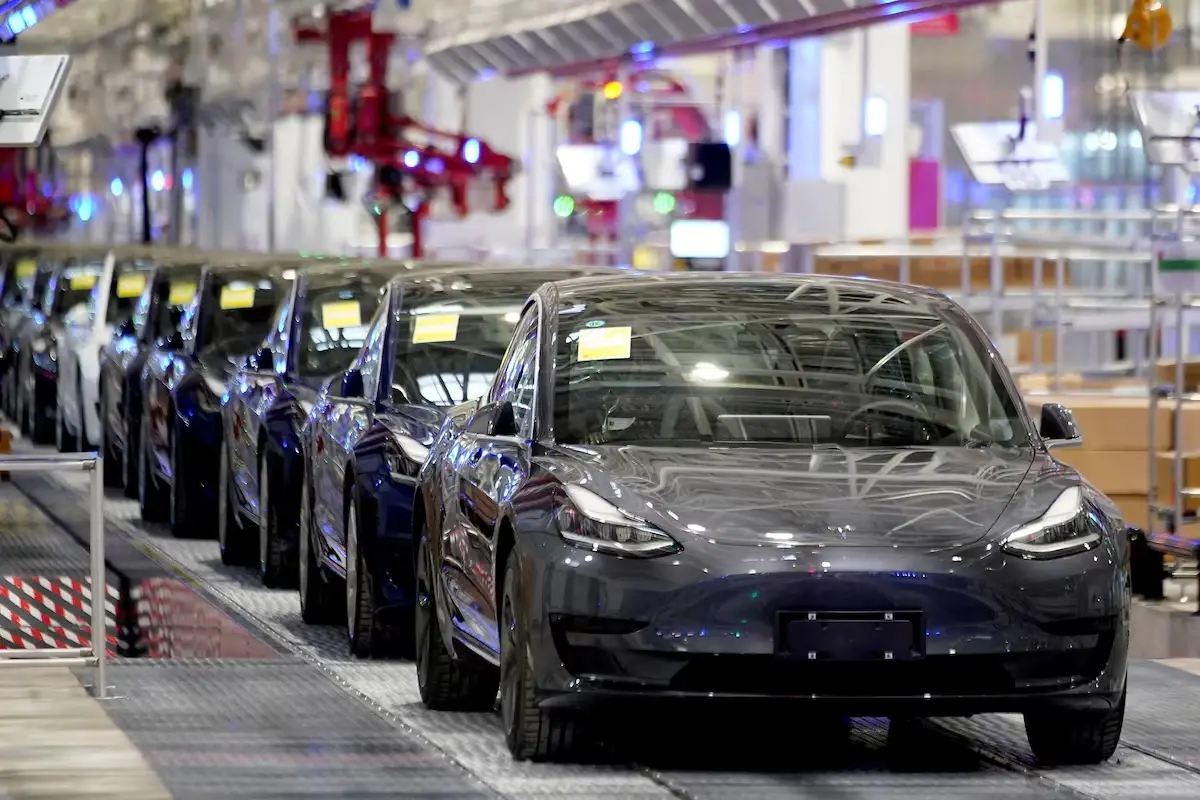 Tesla นำโด่งค่ายรถอื่น เรียกคืน 4.3 ล้านคันในจีน หวั่นปัญหาเปิดประตูรถ