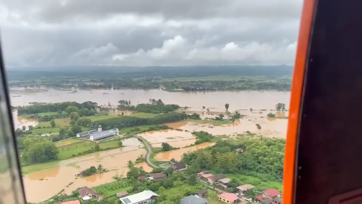 เปิดภาพมุมสูงน้ำท่วมน่าน รัฐบาลระดมช่วยอพยพ เร่งฟื้นฟูพื้นที่หลังน้ำลด