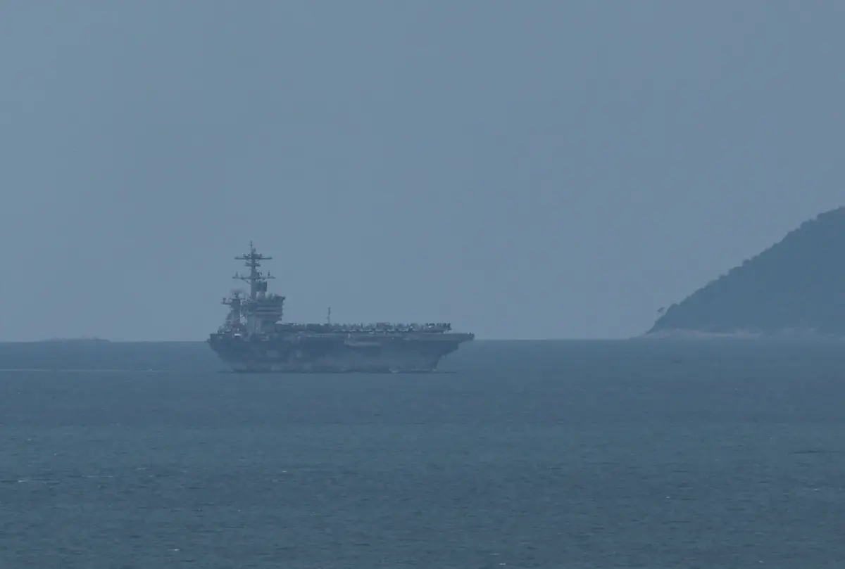 เรือบรรทุกเครื่องบิน USS Abraham Lincoln ถึงไทย หลังไม่ขึ้นฝั่งนาน 200 วัน