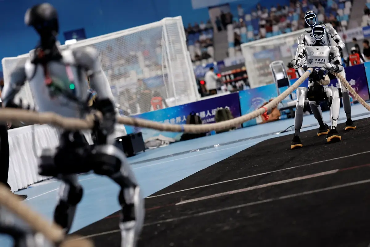 กองทัพจีนเล็งส่ง "ฮิวแมนนอยด์" ลงสมรภูมิรบจริงภายใน 5-10 ปี