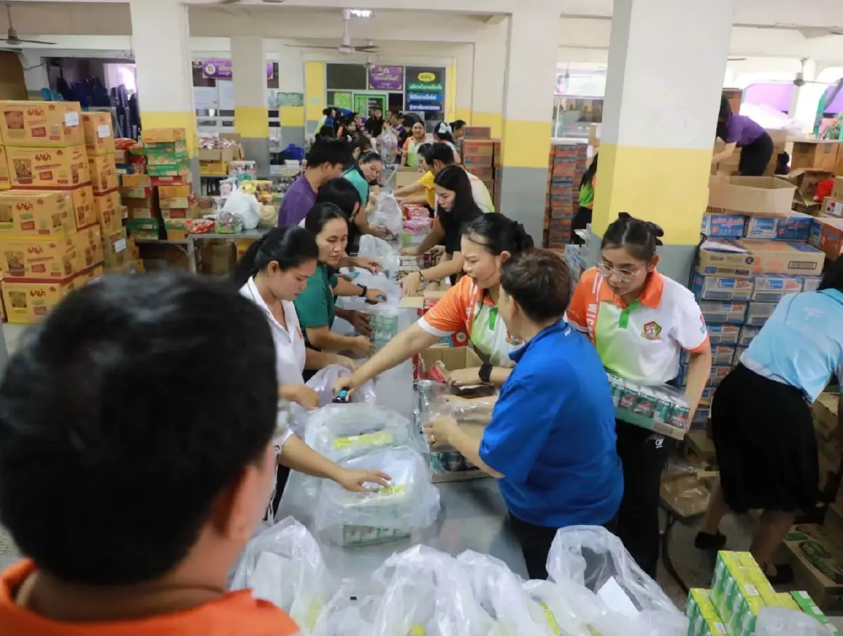 เริ่มมีหวัง ! กทม. คาด 2 วันถนนหลักแห้ง 90% เร่งกู้ “คลองจั่น-ร่มเกล้า”