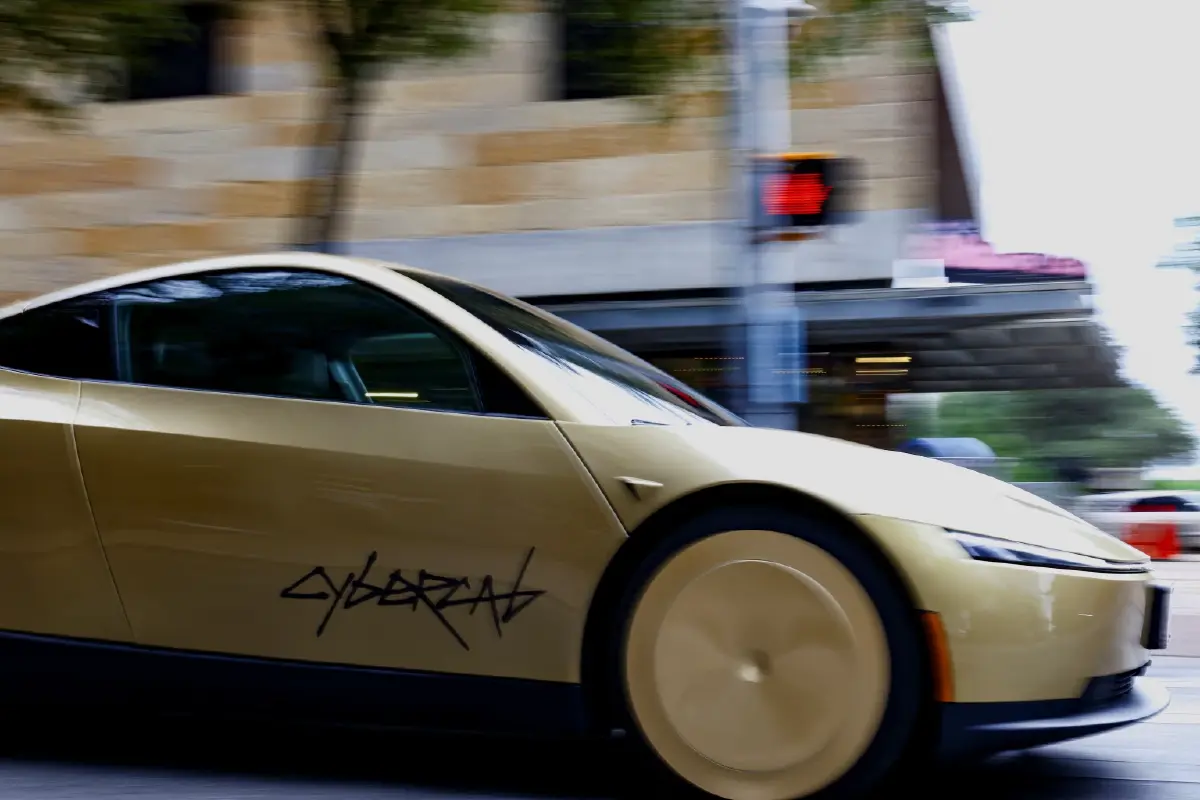 Tesla ส่ง "Cybercab" ไร้พวงมาลัย-ไร้แป้นเหยียบ รับผู้โดยสารจริง