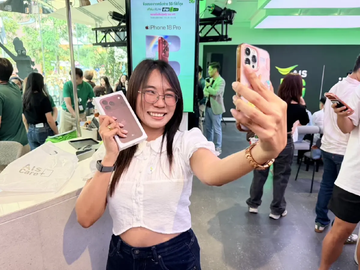 วัดหมัดเด็ด แข่งโปร “เทิร์นเครื่อง” AIS-TRUE เล่นใหญ่ ชิงตลาด iPhone 18 Pro