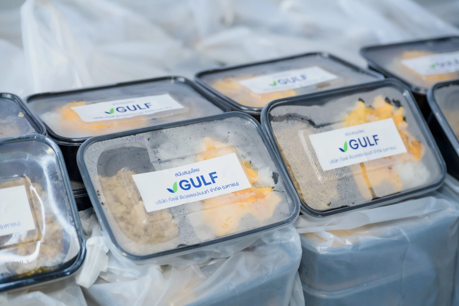 GULF ส่งต่อความห่วงใย มอบอาหารปรุงสุก 16,000 กล่อง ช่วยเหลือผู้ประสบภัยน้ำท่วม กทม.