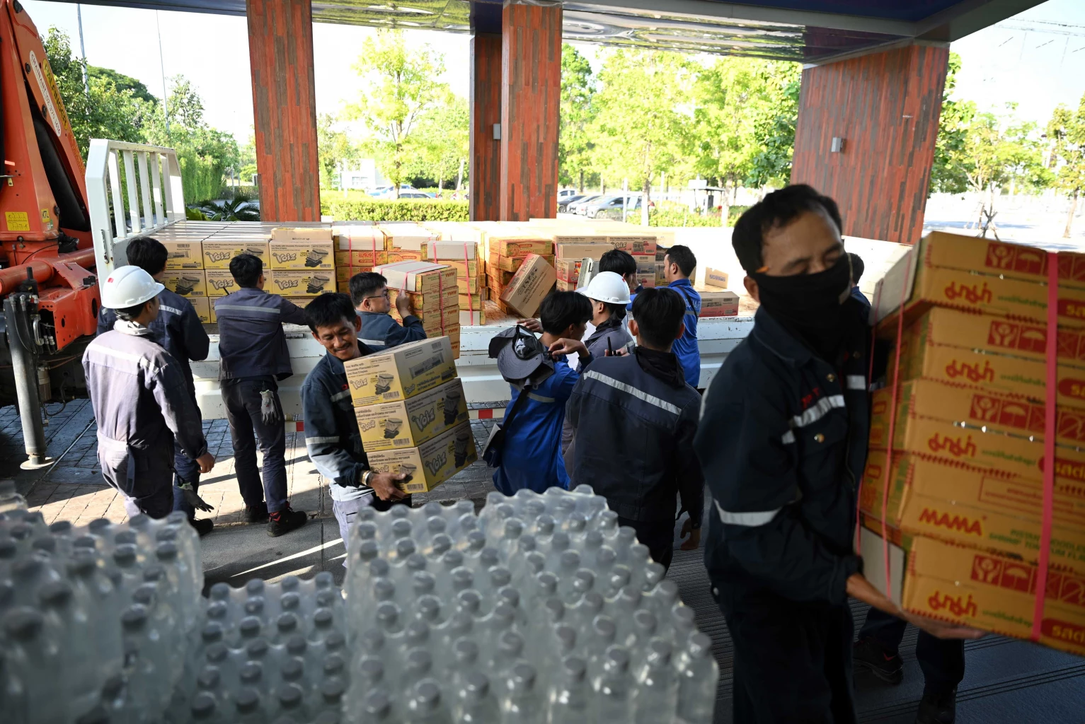 GULF ระดมทีม ‘กัลฟ์อาสา’ ช่วยเหลือผู้ประสบภัยน้ำท่วมพื้นที่กรุงเทพมหานคร