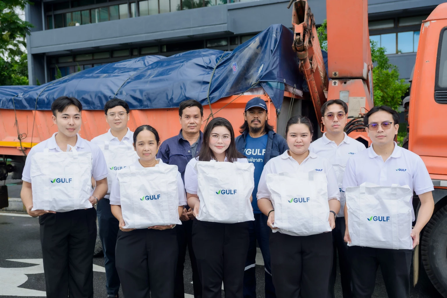 GULF ระดมทีม ‘กัลฟ์อาสา’ ช่วยเหลือผู้ประสบภัยน้ำท่วมพื้นที่กรุงเทพมหานคร