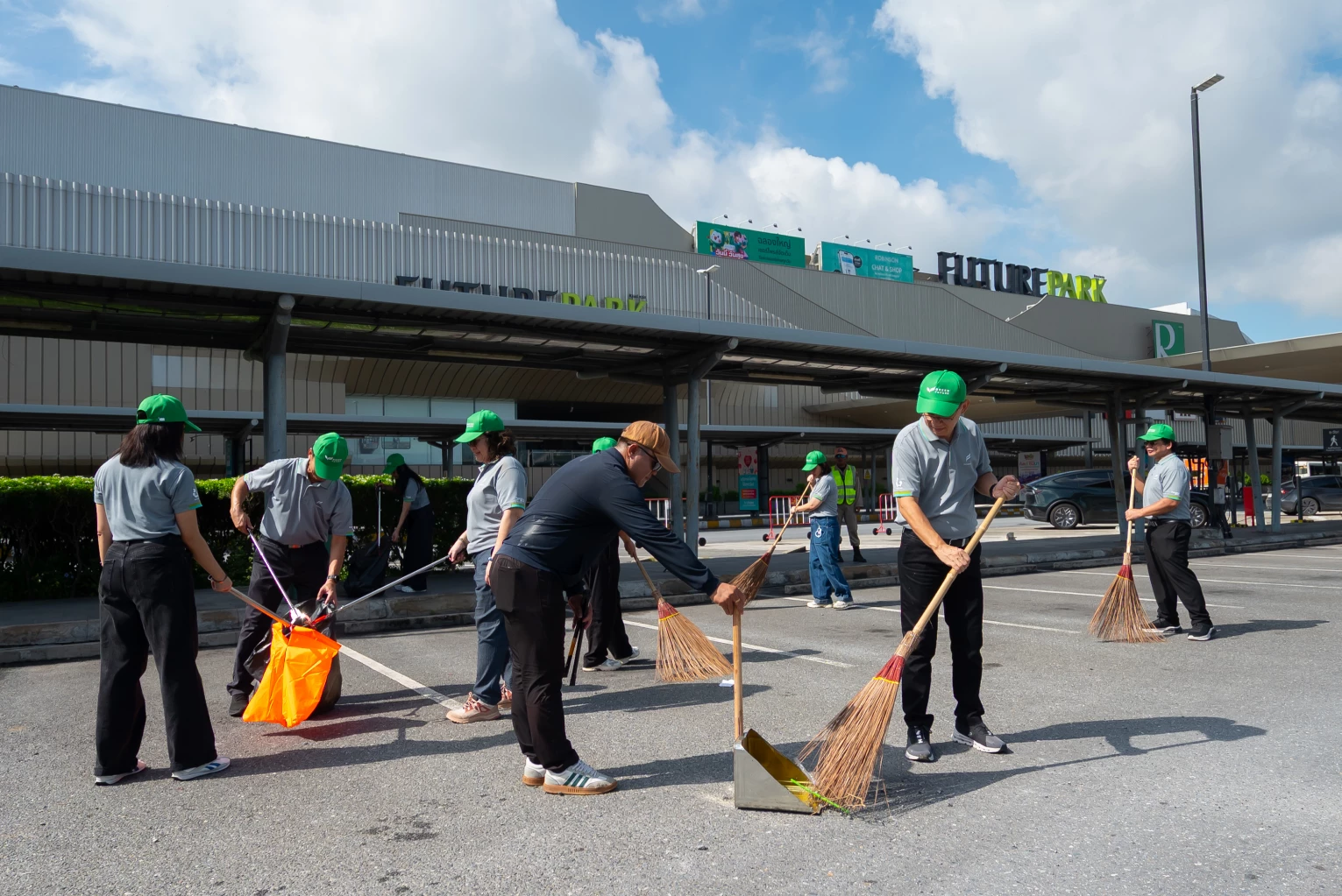 ฟิวเจอร์พาร์ค-สเปลล์ จับมือโนโวเทลและพันธมิตรจัด “Cleanup Day 2026” มุ่งพัฒนา Future City Rangsit