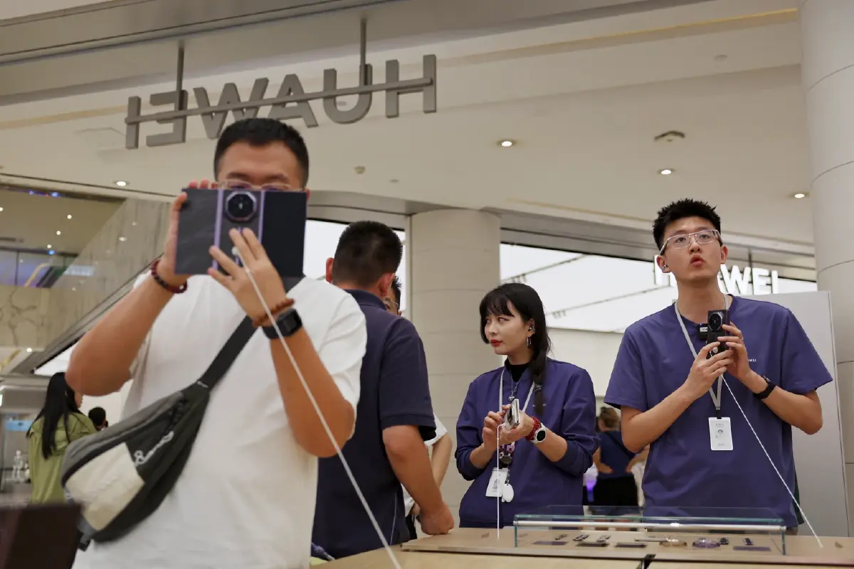 มาแล้ว! เปิดสเปก Huawei Mate XT 2 สมาร์ตโฟนจอพับ 3 ทบ ราคาเฉียดแสน