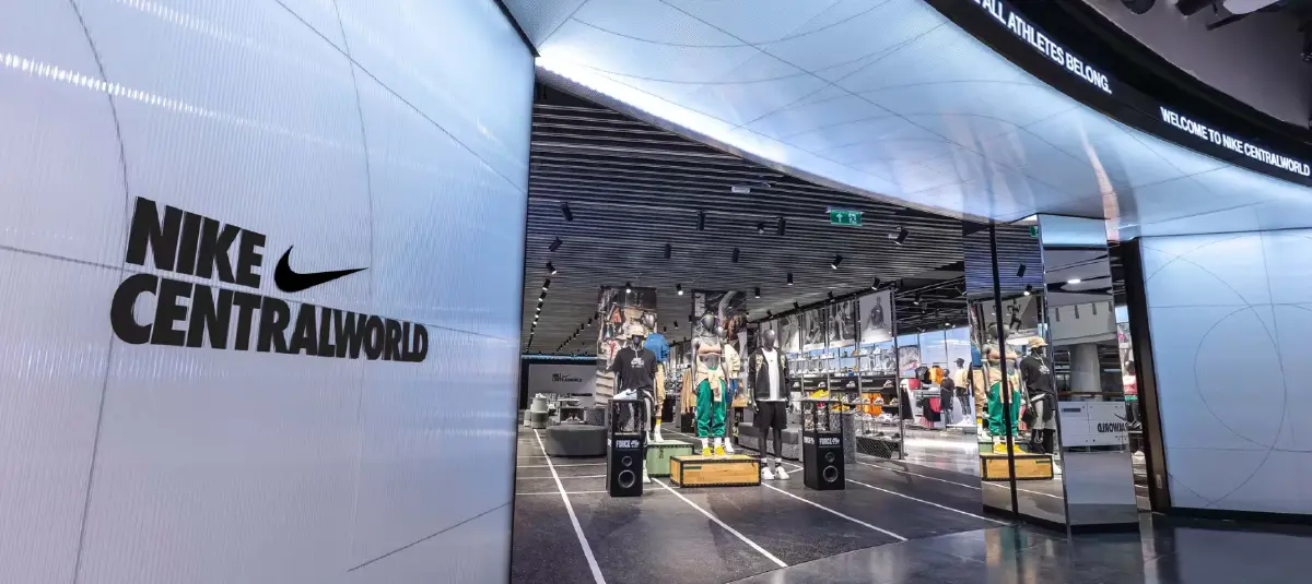 Nike จากยักษ์ไร้พ่ายสู่ทางตัน หุ้นดิ่ง 78% เงินหายแสนล้านดอลลาร์