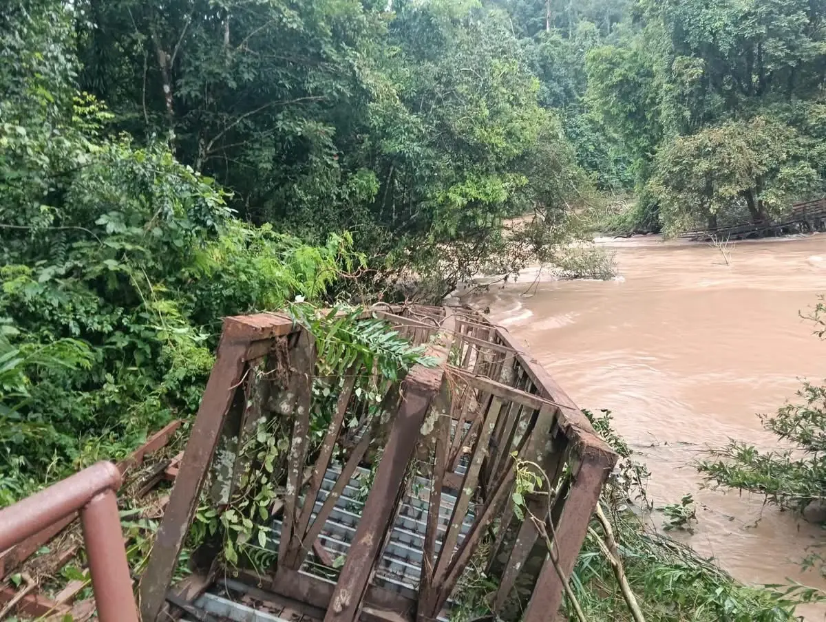 เขาใหญ่ปิดไม่มีกำหนด! น้ำป่าซัดสะพานเหวนรกพัง ย้ำไร้เจ็บ