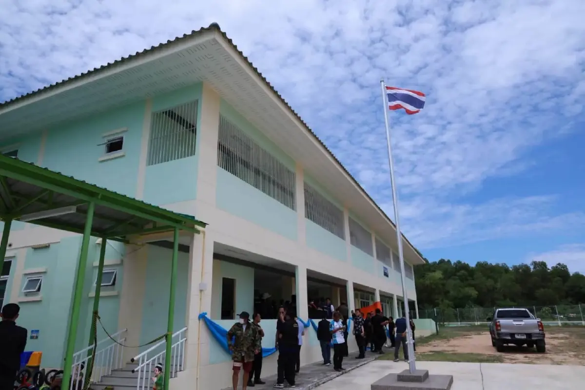 เกิดเหตุหมวดลั่นไกลใส่ครูเสียชีวิต ในโรงเรียนอนุบาลหนองปลาไหล