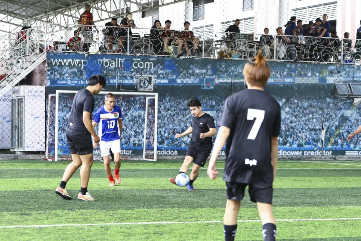 โบลท์ ฉลอง 6 ปี จัดบอลกระชับมิตร “เตะกับโบลท์” สานสัมพันธ์ชุมชนคนขับ