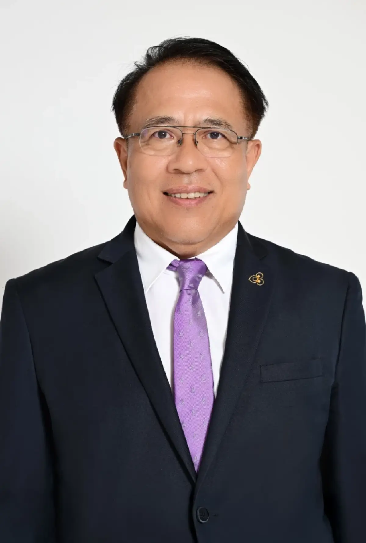 นายสัมฤทธิ์ สำเนียง รักษาการ CEO