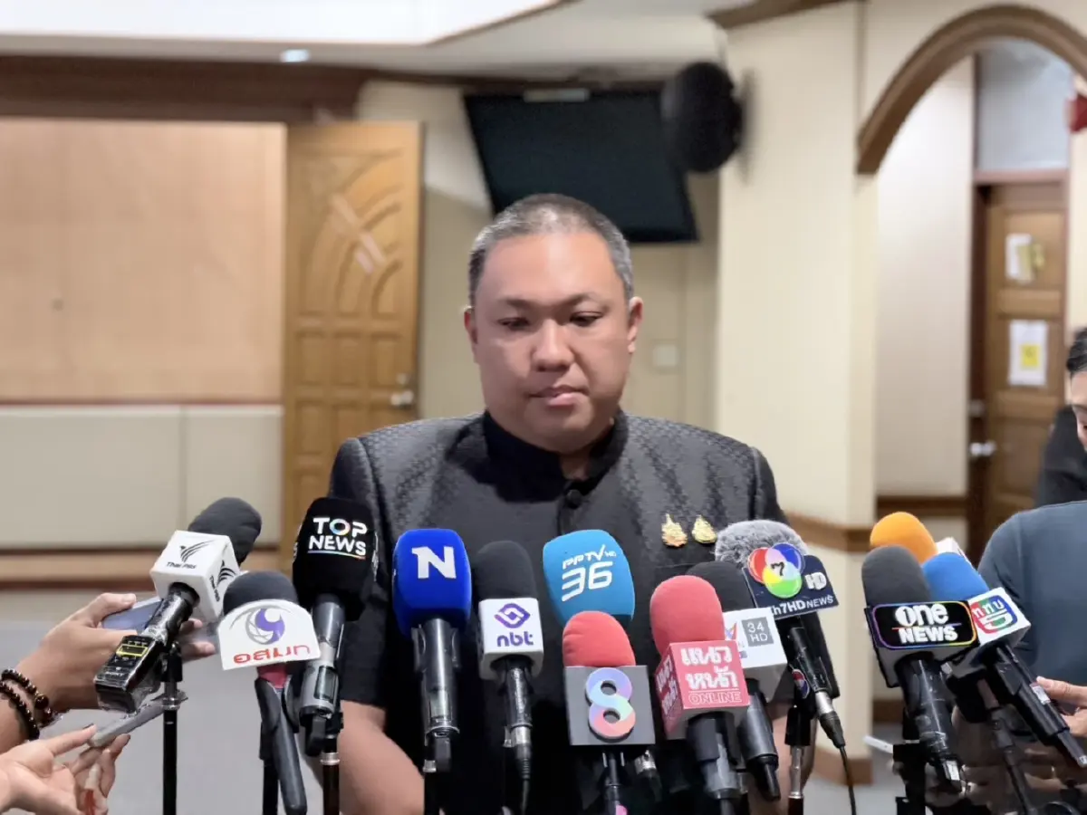 'พลพีร์' แจงย้ายนายอำเภอบ้านสร้าง ไม่ใช่คำสั่งนายกฯ พร้อมคืนตำแหน่งหากไร้ผิด