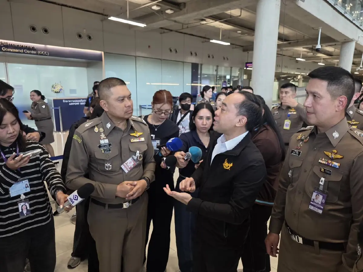‘นพศิลป์’ ลุยงาน ผบช.สตม. วันแรก ลงสุวรรณภูมิ ย้ำสกัดอาชญากรข้ามชาติ - ดูแลนักท่องเที่ยว