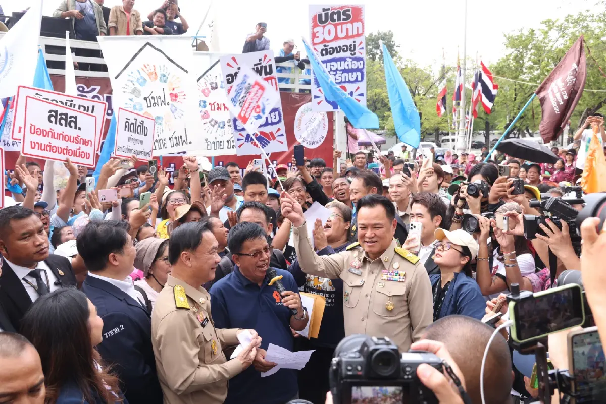 “อนุทิน” ยืนยันไม่แก้ กม.บัตรทอง ไม่มีร่วมจ่าย-ไม่ตัดสิทธิประชาชน