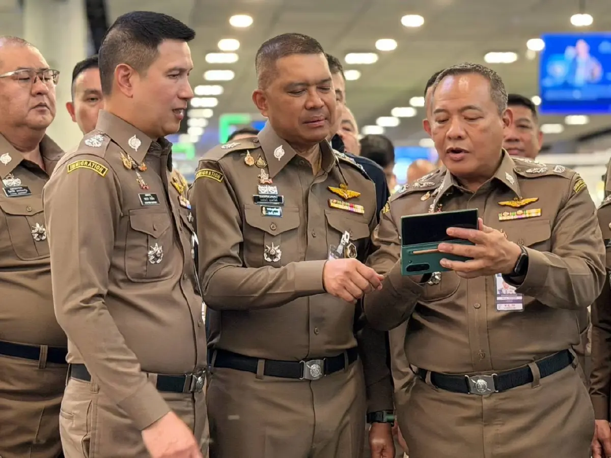 ‘นพศิลป์’ ลุยงาน ผบช.สตม. วันแรก ลงสุวรรณภูมิ ย้ำสกัดอาชญากรข้ามชาติ - ดูแลนักท่องเที่ยว