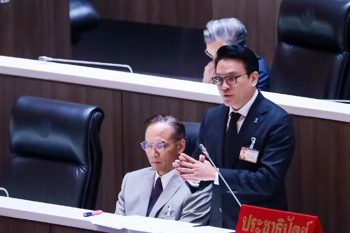 "สกลธี" อัด การบินไทยสอบตกปมบริหาร จี้ พิพัฒน์ ทบทวนสัมปทาน 25 ปี