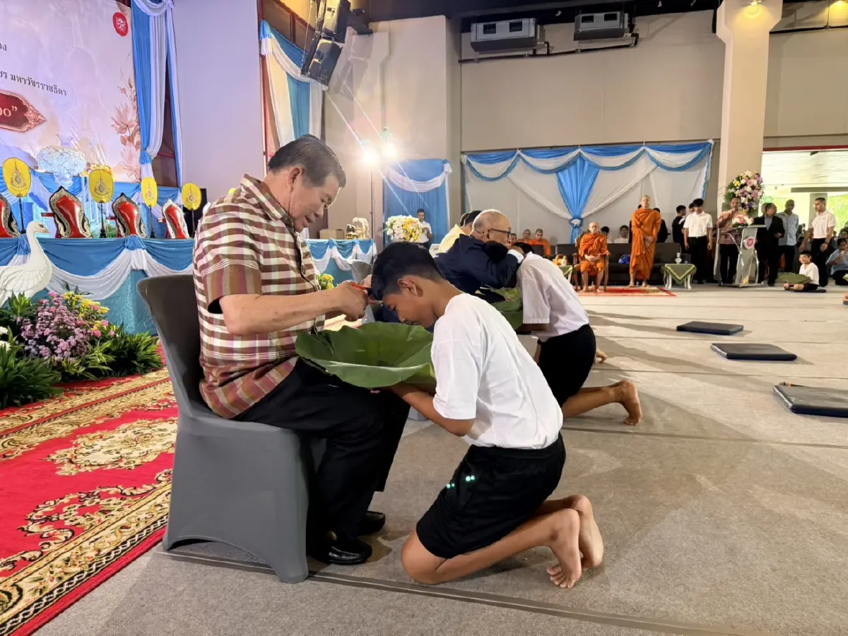 “นิพนธ์” ประธานปลงผมบรรพชาสามเณร-ศีลจาริณี ถวายพระราชกุศลฯ