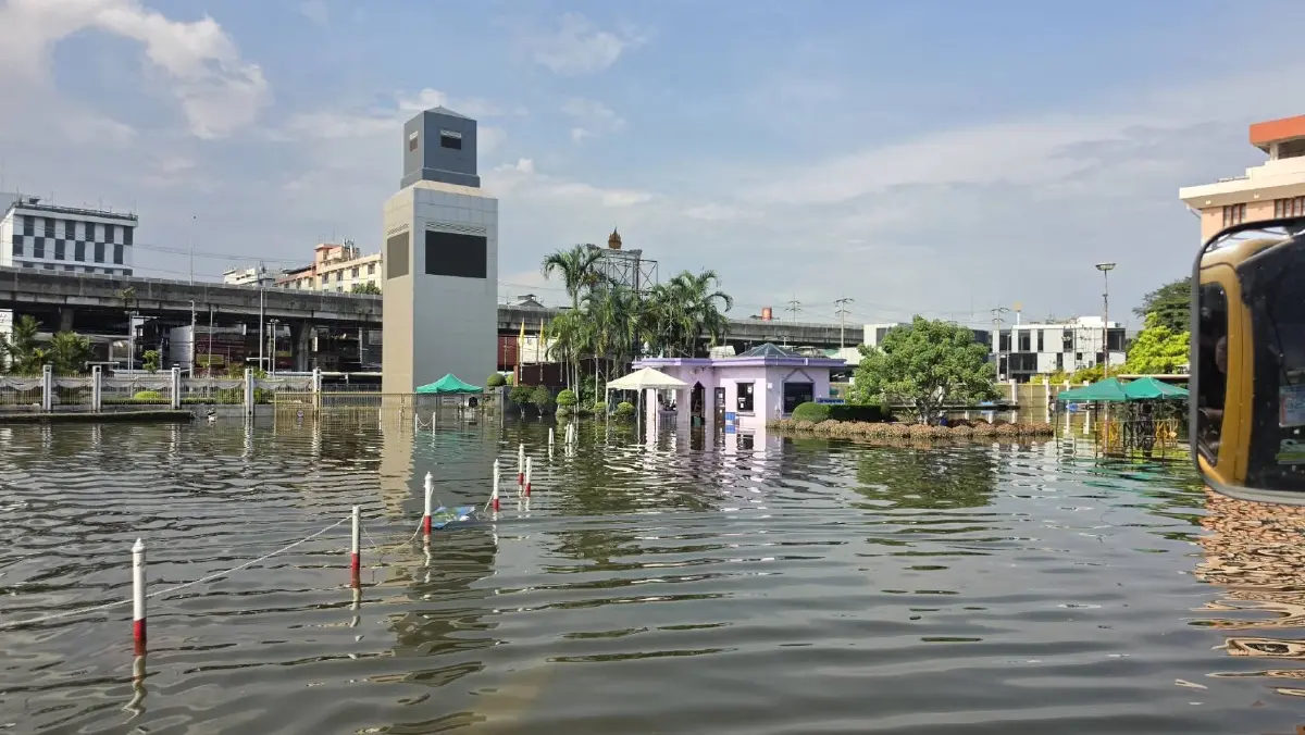 รามคำแหงเร่งฟื้นฟูน้ำท่วม คาดเสียหายเกิน 200 ล้าน ยืนยันไม่เลื่อนสอบ