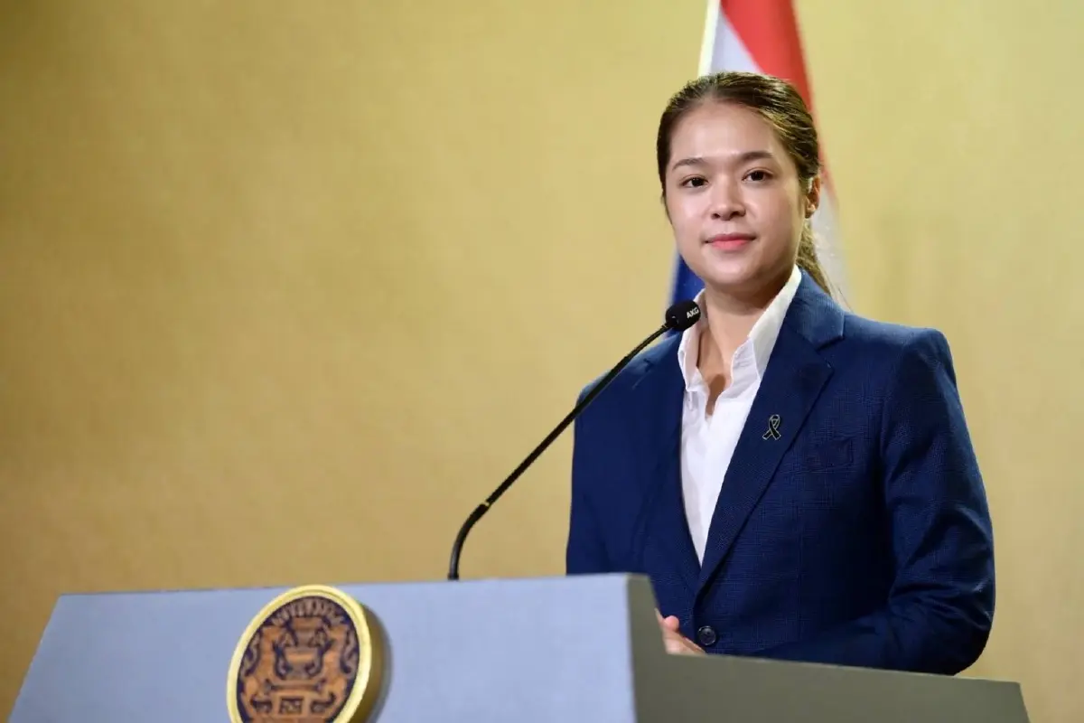 พลอยทะเล ลักษมีแสงจันทร์ รองโฆษกประจำสำนักนายกรัฐมนตรี 