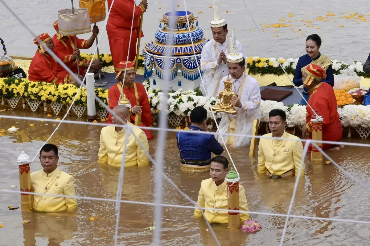 อนุทิน เปิดงานประเพณีอุ้มพระดำน้ำ เพชรบูรณ์ 2569 สืบสานตำนาน 400 ปี