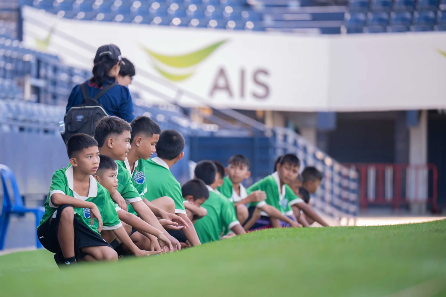 AIS Sport Academy จับมือ บุรีรัมย์ ยูไนเต็ด-ตชด.ภาค 2 จัด "THUNDER DREAM" ปลุกพลังฝันฟุตบอลเยาวชนไทย