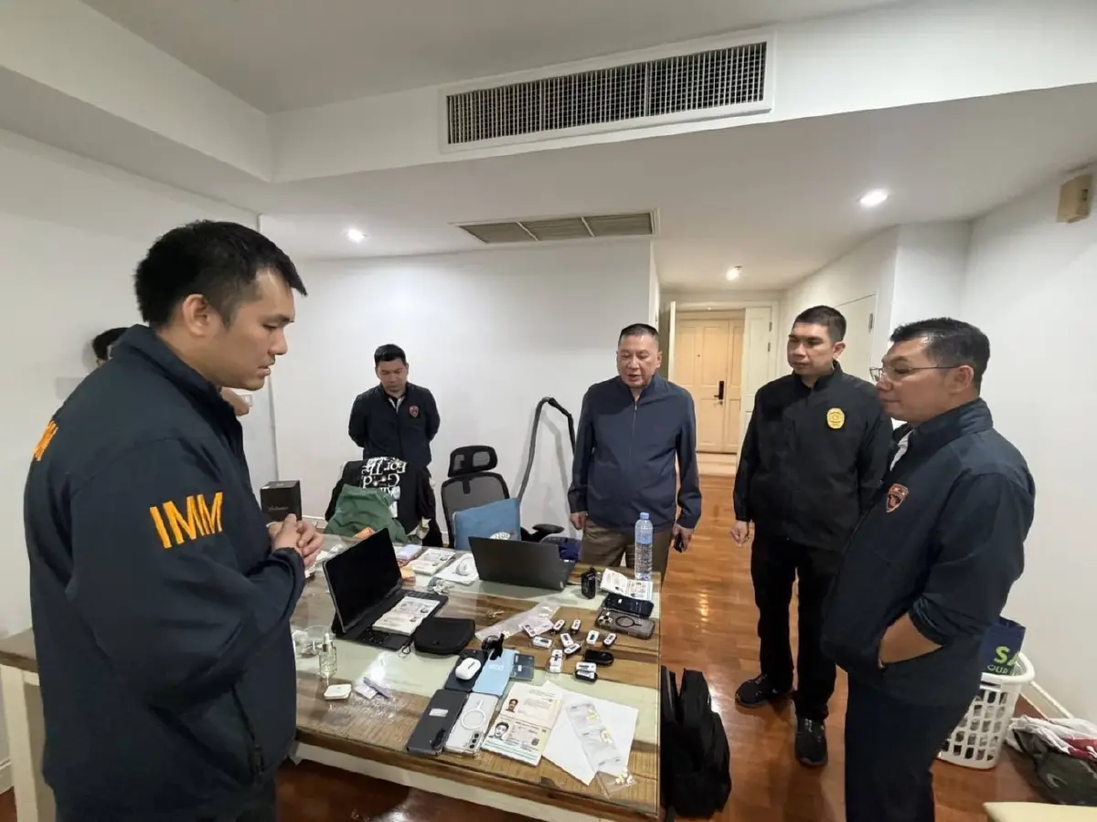 'พล.ต.ท.นพศิลป์' นำทัพสตม. ทลายรัง “เว็บพนันเกาหลี” กลางกรุง