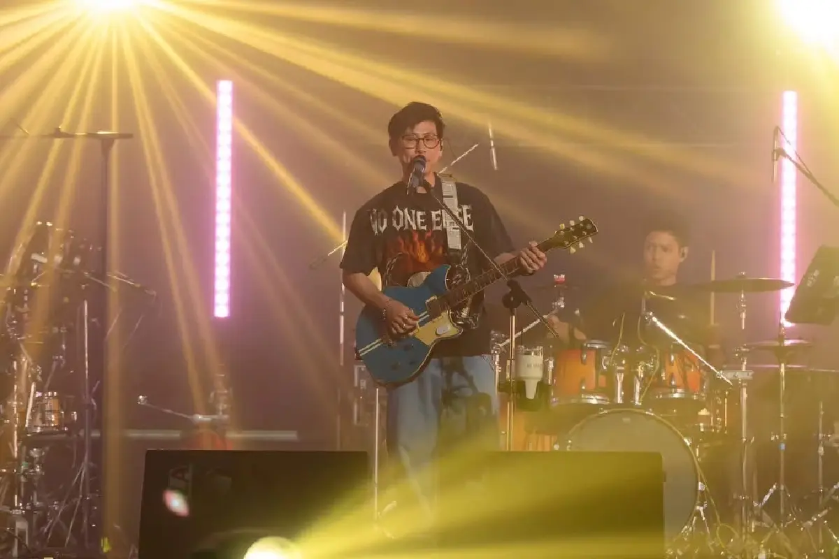 “พิชัย จิราธิวัฒน์” มองวิวัฒนาการธุรกิจเพลง จากยุคขายเทปสู่สตรีมมิ่งรายได้หด และกระแสเพลง AI