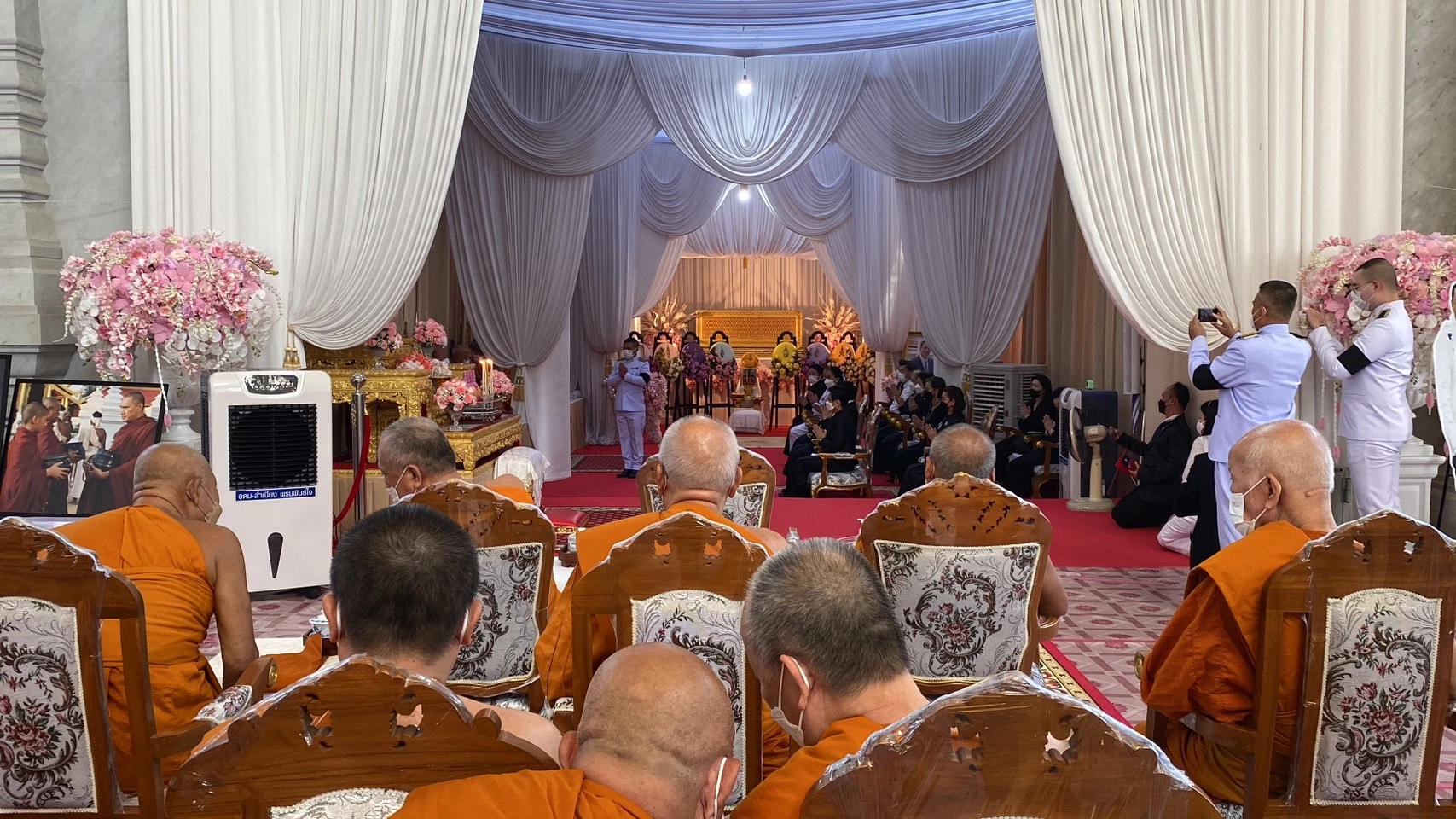 image-gallery
