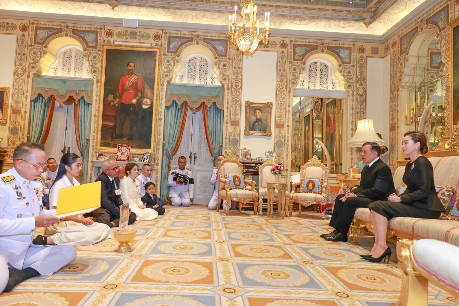 image-gallery