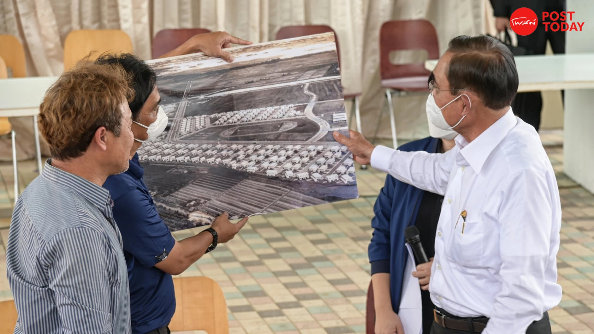 ประยุทธ์ ลงพื้นที่บางกะปิ ชูหลังเอเปคลงทุนแสนล้าน เตรียมไปรวมไทยสร้างชาติ ประยุทธ์ ลงพื้นที่บางกะปิ ชูหลังเอเปคลงทุนแสนล้าน เตรียมไปรวมไทยสร้างชาติ
