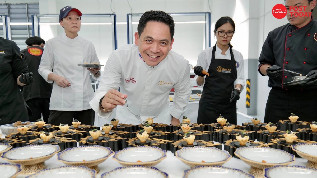 ลิ้มรสเมนูอร่อย ตามรอยสุดยอดผู้นำเอเปค กับ ‘เชฟชุมพล’ ลิ้มรสเมนูอร่อย ตามรอยสุดยอดผู้นำเอเปค กับ ‘เชฟชุมพล’