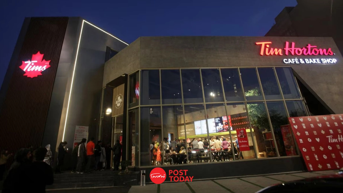Tim Hortons ร้านแรกในปากีสถาน ปชช.ต่อคิวแน่น สวนทางวิกฤตเศรษฐกิจ Tim Hortons ร้านแรกในปากีสถาน ปชช.ต่อคิวแน่น สวนทางวิกฤตเศรษฐกิจ